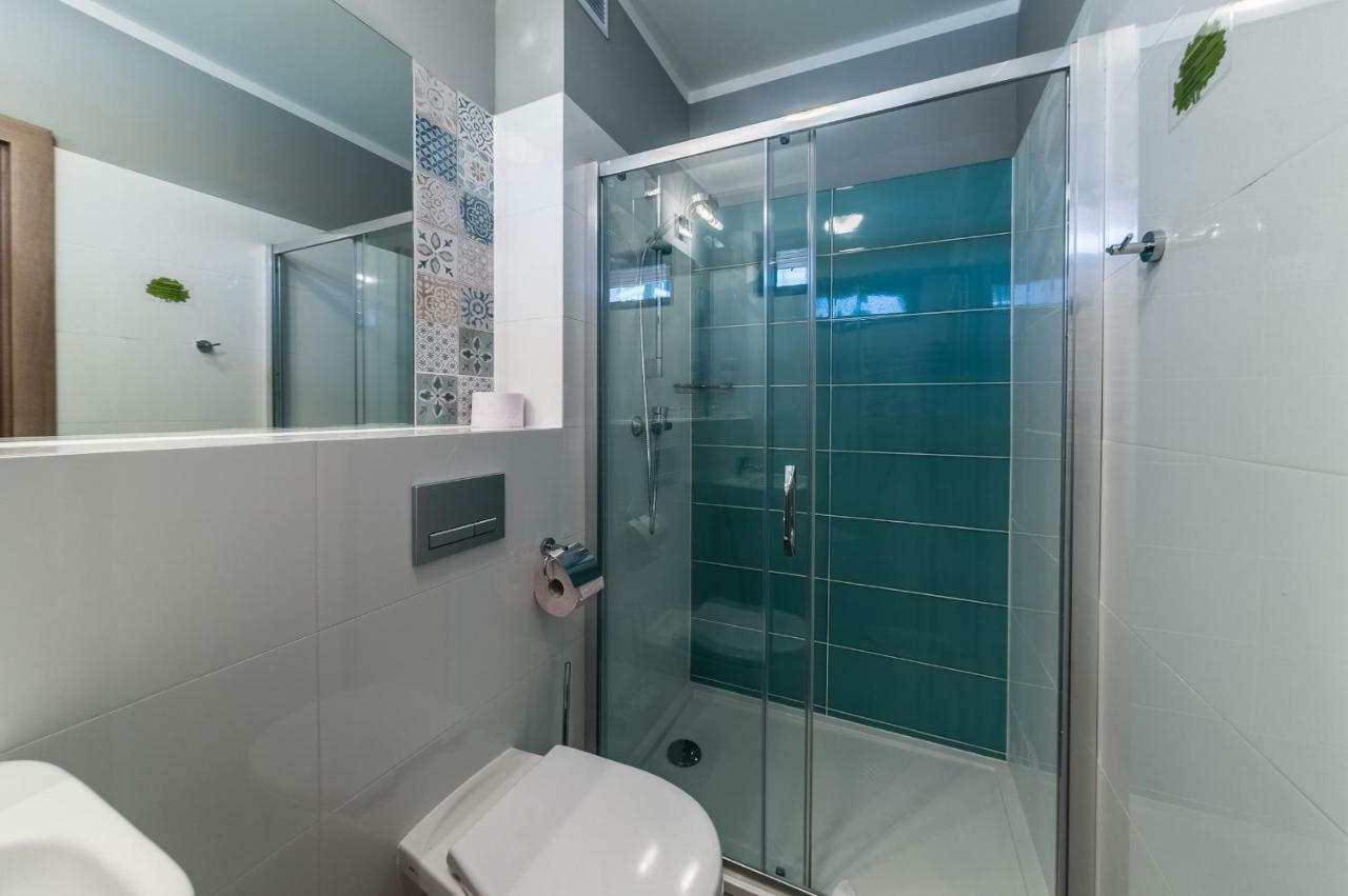 Hotel *** Nat 库瑞尼卡慕斯卡 外观 照片